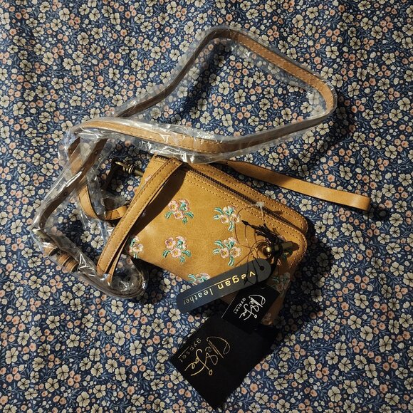 NWT Ella Jae Gypset Scattered Blooms Wristlet Slate Beige - Picture 1 of 2